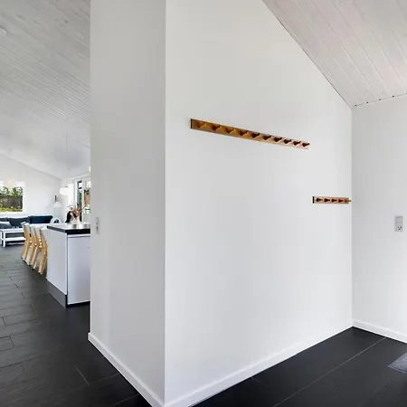 Awesome In With 3 Bedrooms, Internet And Sauna *